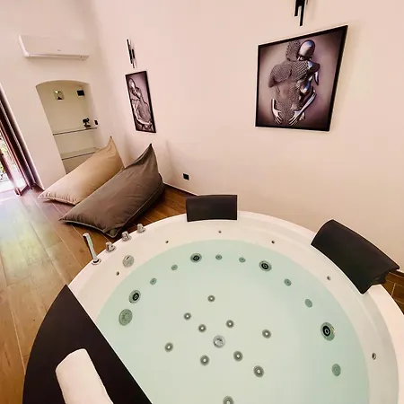 Suite169 Black Бари