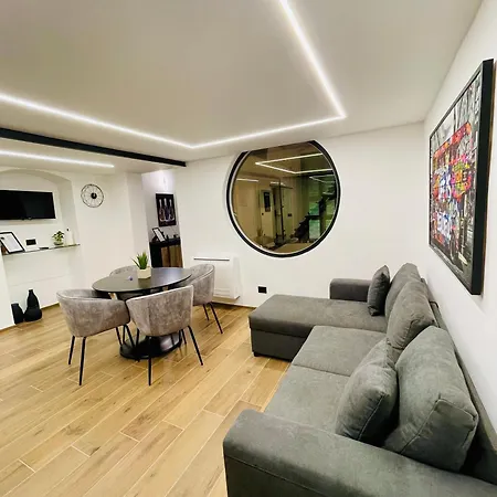 Apartment Suite169 Black Bari