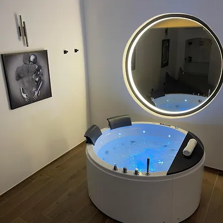 Suite169 Black 바리