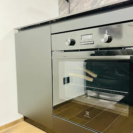 아파트 Suite169 Black 바리